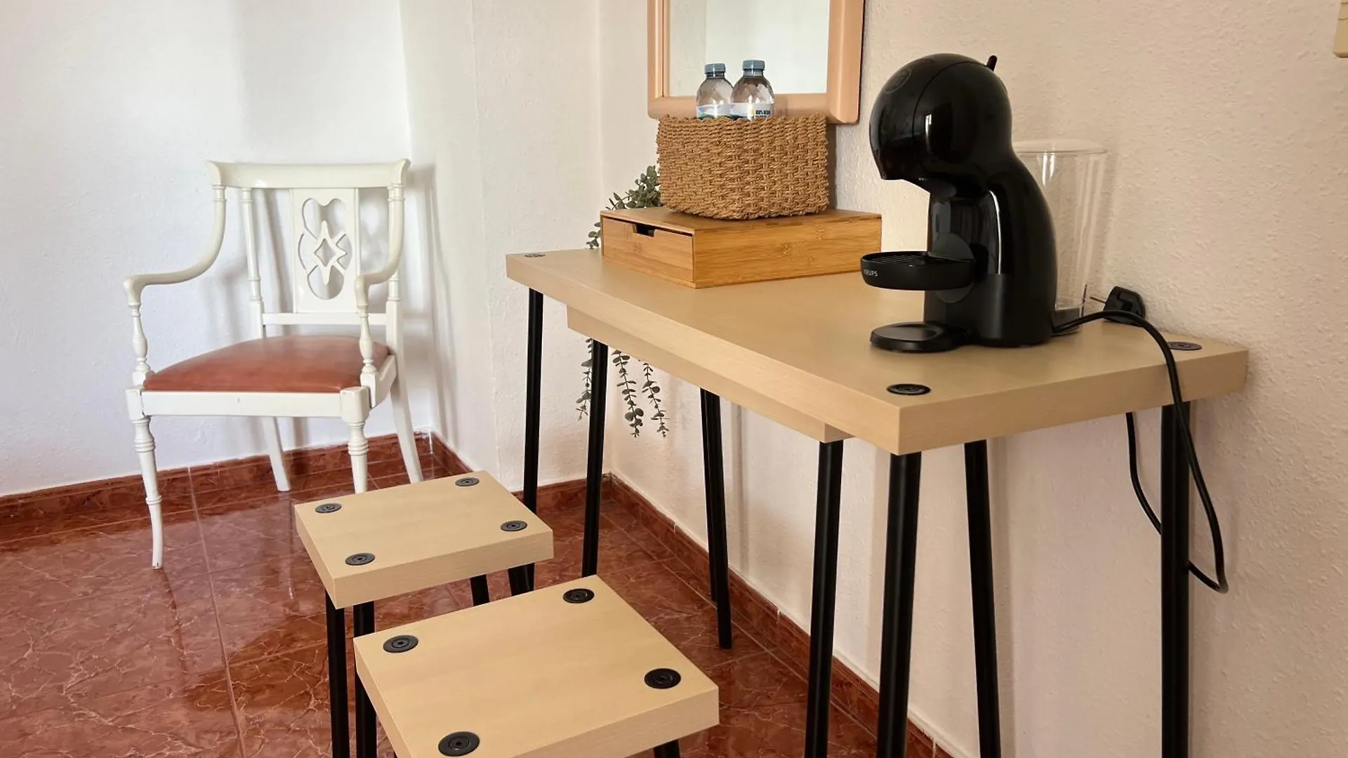 Habitacion Diez Лос Кристианос 0*,  Испания